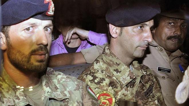 “Riportiamoli a casa” sabato corteo per i due marò
