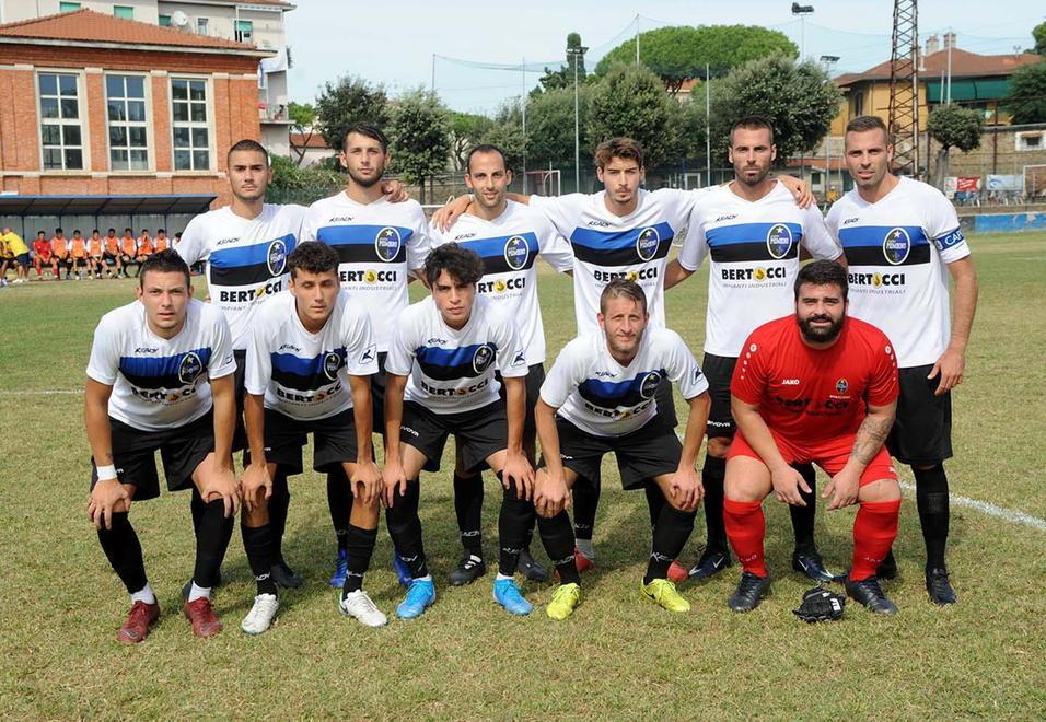 La formazione del Piombino (foto Paolo Barlettani)