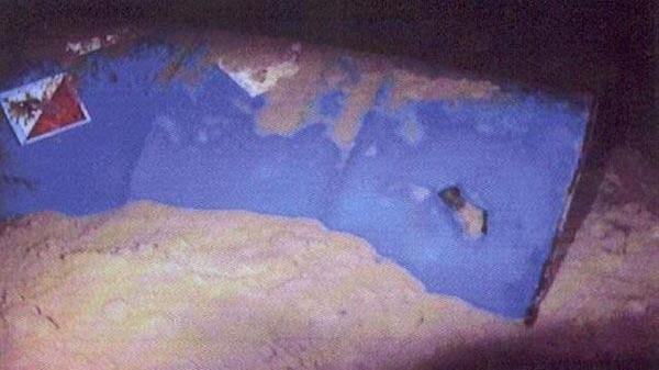 Fusti tossici in mare, il recupero partirà tra un mese