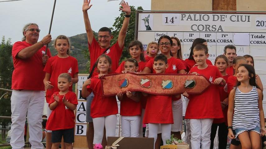 Lugnano è... biancorossa la contrada Montebianco trionfa nel Palio de’ Ciui