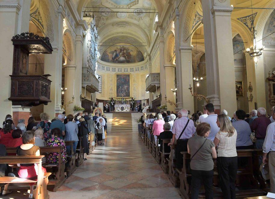 San Quirino torna splendida e riapre le porte ai fedeli 