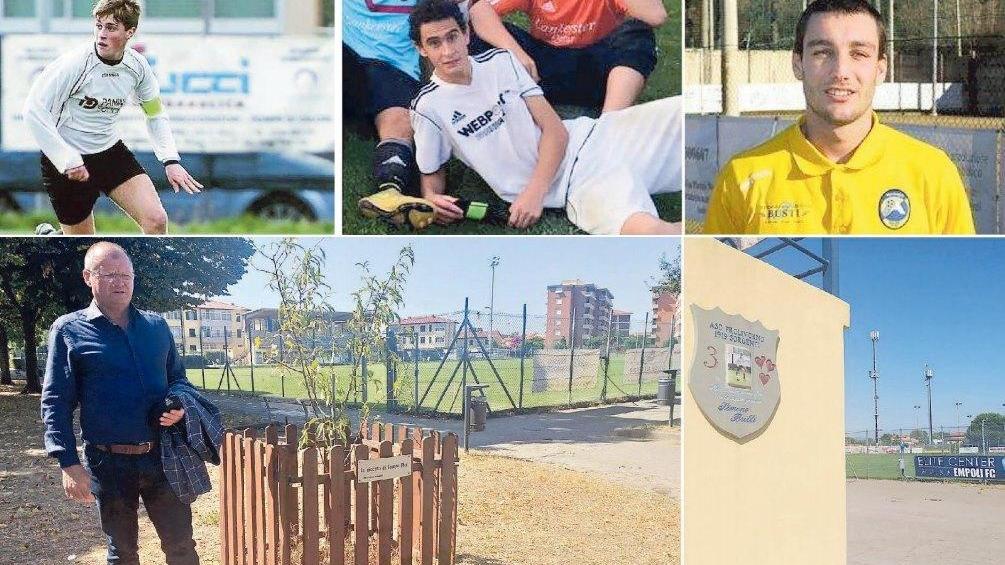 In alto da sinistra: Simone Brilli, Jacopo Pieri e Nicola Fiorenzani. Sotto: Marco Braccini accanto all'albero per Jacopo e la targa per Simone