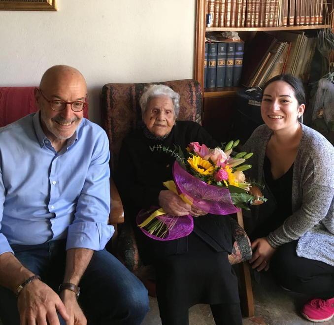 Festa grande per la nonna della provincia 