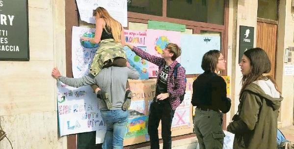 La rivoluzione verde dei ragazzi «Riprendiamoci il futuro» 