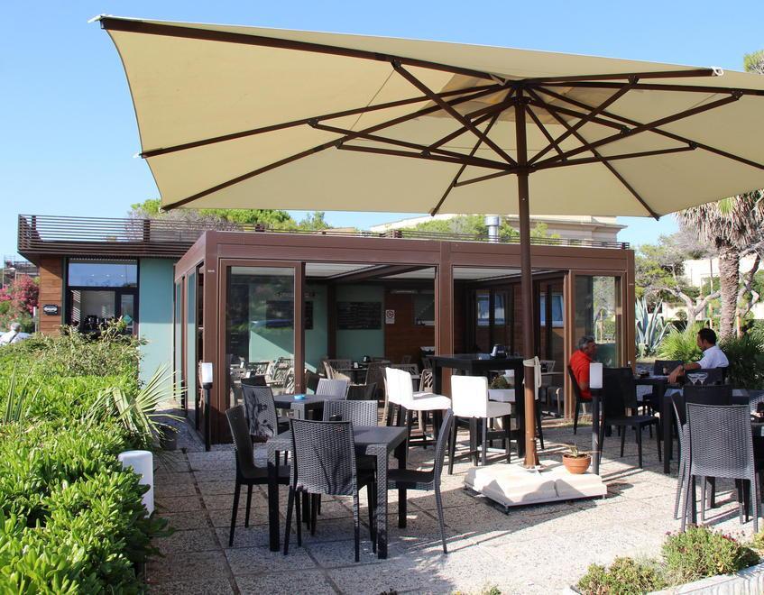 Paninoteca-bistrot all’ex Pick Bar: assumono camerieri e baristi 