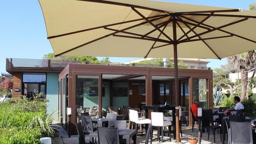Paninoteca-bistrot all’ex Pick Bar: assumono camerieri e baristi
