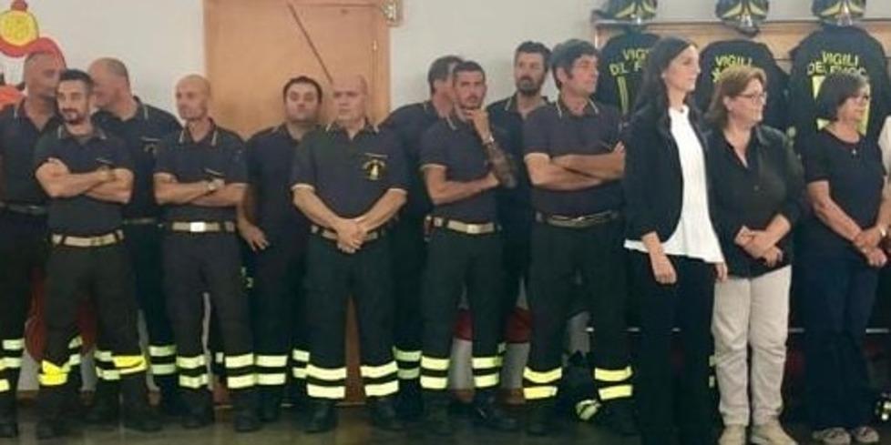 Donazione ai vigili del fuoco