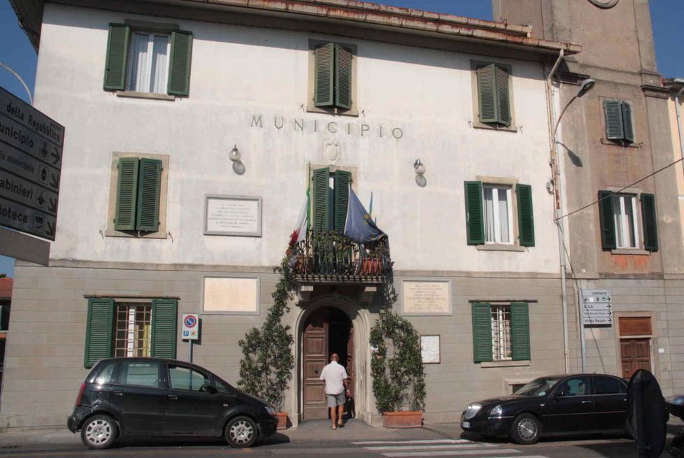 Collesalvetti, soldi spariti in Comune: le verifiche partite dai pagamenti dubbi 