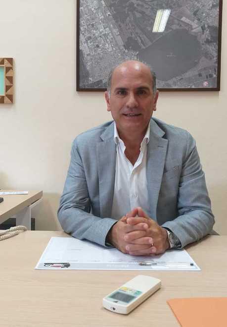 Il nuovo preside di Torre del Lago: «Il voto in pagella non fa un alunno» 