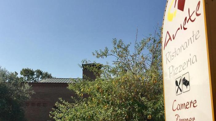 Furto nella pizzeria L’Ariete il ladro fugge con 1.500 euro