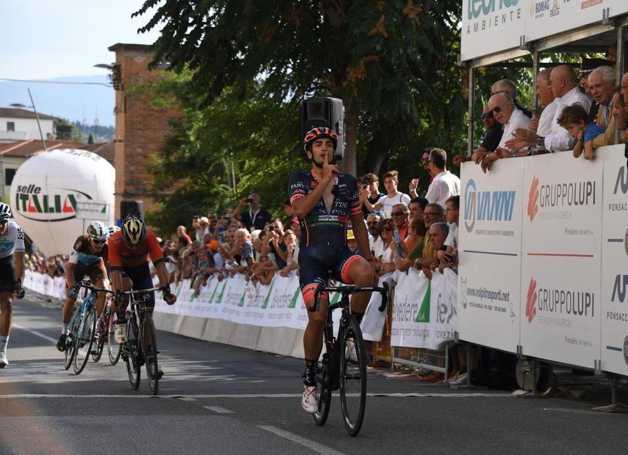 Il vincitore del Tour Egan Bernal è il big Vincenzo Nibali e Sonny Colbrelli dicono no Attenzione a Pasqualon e ai molti giovani