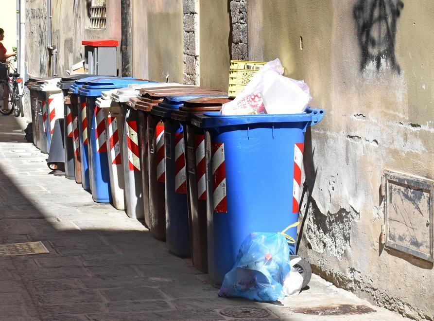 Un brutto biglietto da visita per la città