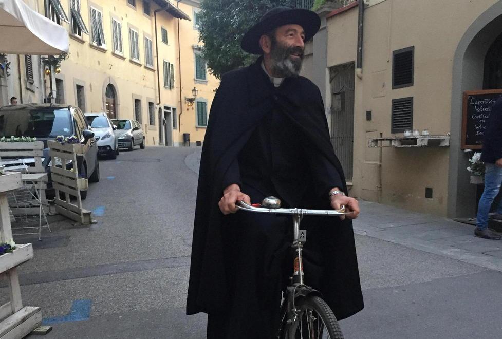 Don Donato Agostinelli lascia Cerreto Guidi «Sapete che mi costa» 