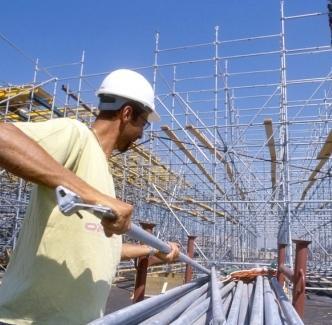 A Fiorano si è sfruttato un metro quadro su tre: «L’edilizia ora è ferma ma il produttivo investe» 
