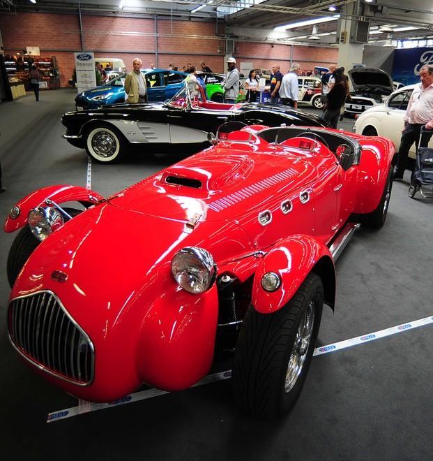 Modena Motor Gallery anima la Fiera con 900 auto da sogno 