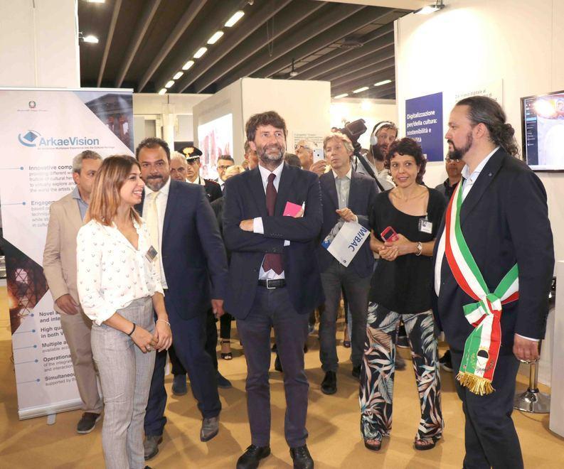 Il ritorno di Franceschini rare battute e annunci «Ma Ferrara può essere hub italiana del restauro»