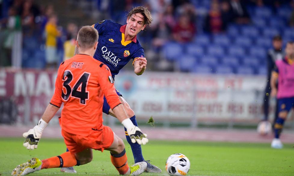 Dzeko e Zaniolo che intesa la Roma travolge i turchi e ritrova anche Pastore 