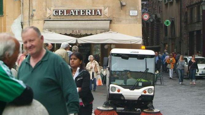 Entro le Mura una volta al mese Corso Garibaldi diviso in due