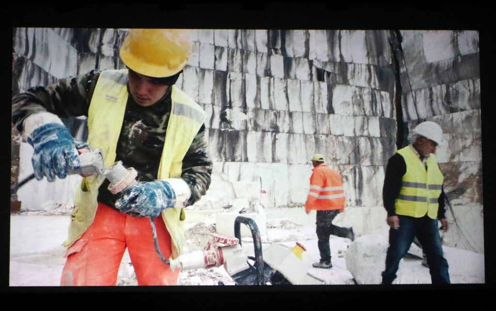 Applausi alla prima del film denuncia in cui si vedono anche le nostre cave