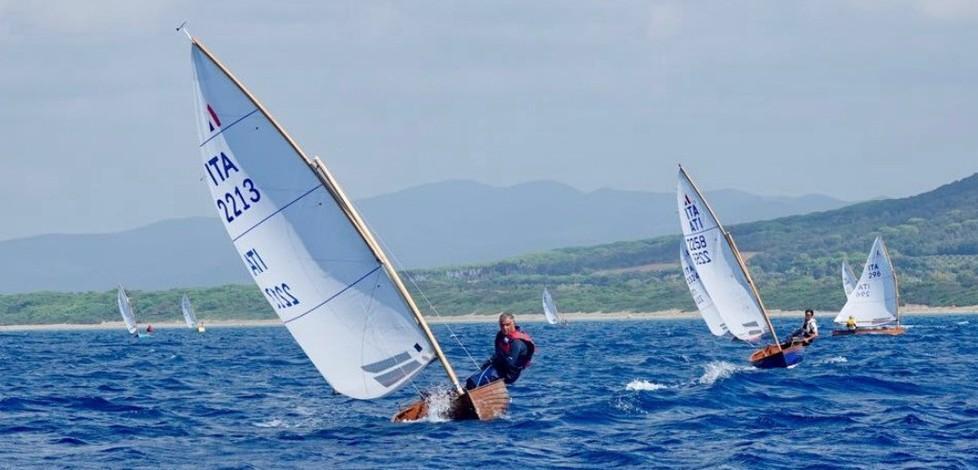 Dinghy12’ Classic Vele al vento due giorni in mare