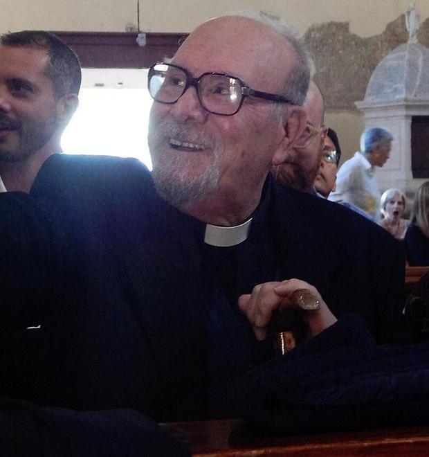 Addio a don Carmelo cappellano dei malati e sacerdote per 52 anni 