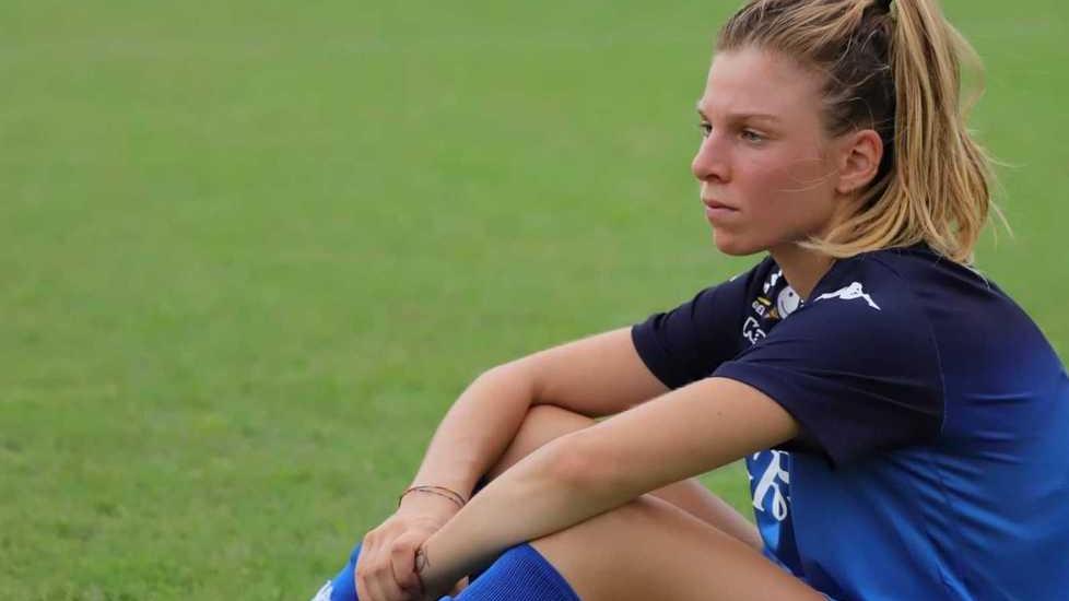 La pisana Cecilia Prugna segna contro la Juve