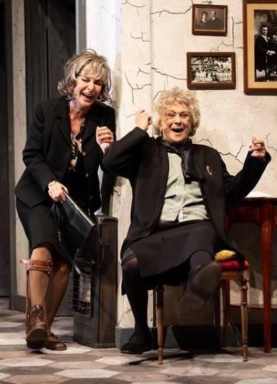 Una stagione teatrale con grandi nomi In scena al debutto Danieli e De Sio 
