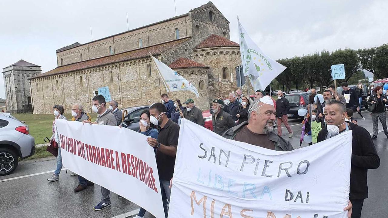 Il corteo a San Piero a Grado