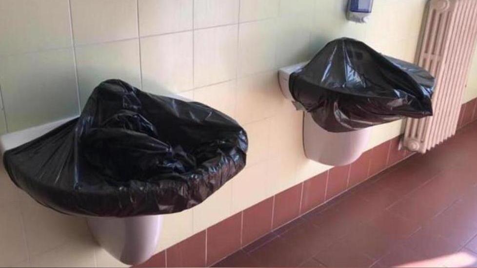 Al liceo Musicale lavandini "tappati" e controsoffitti instabili