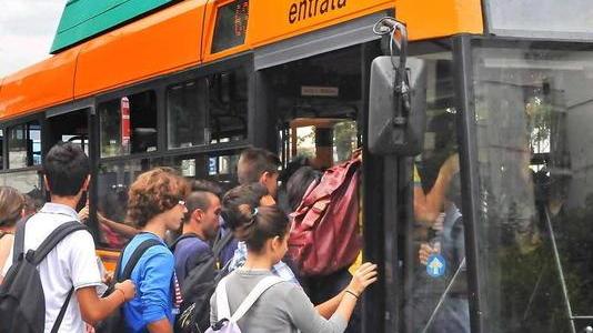 Soldi per i trasporti scolastici ma solo a chi ha studiato in paese