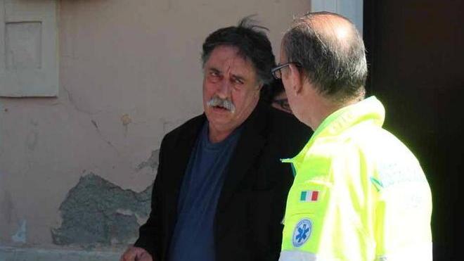 «Scambiato per un bandito e gettato a terra nel blitz»