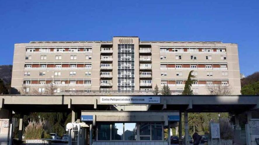 Monoblocco, «no alla demolizione» E intanto oggi presidio sotto il Comune
