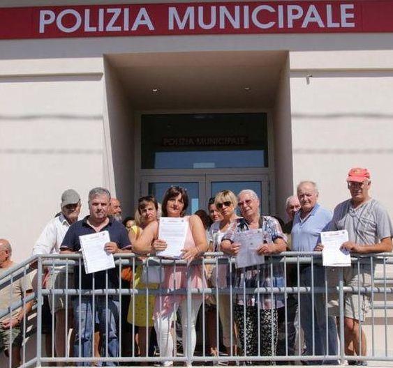 Il comitato dei passi carrabili raccoglie fondi per l’avvocato 