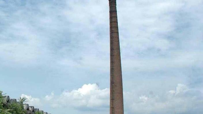 Allarme per i lavori in via Erbosa alla ciminiera dell’ex Banci
