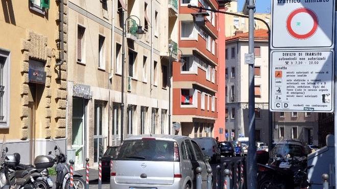 Ztl colabrodo, nessuno la rispetta