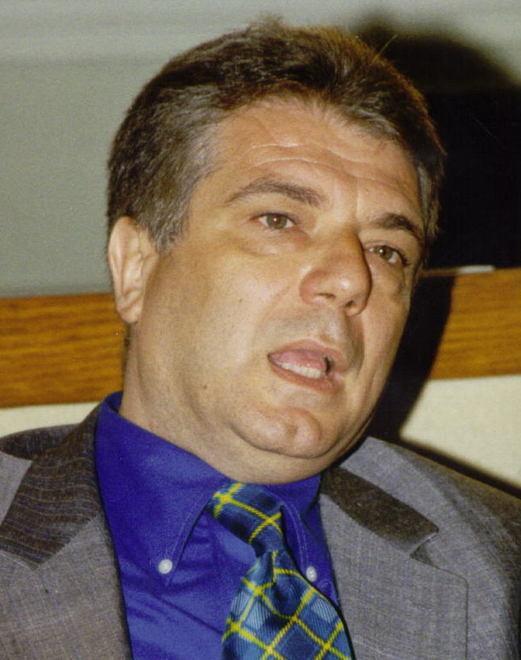 A fuoco l’auto dell’ex consigliere 