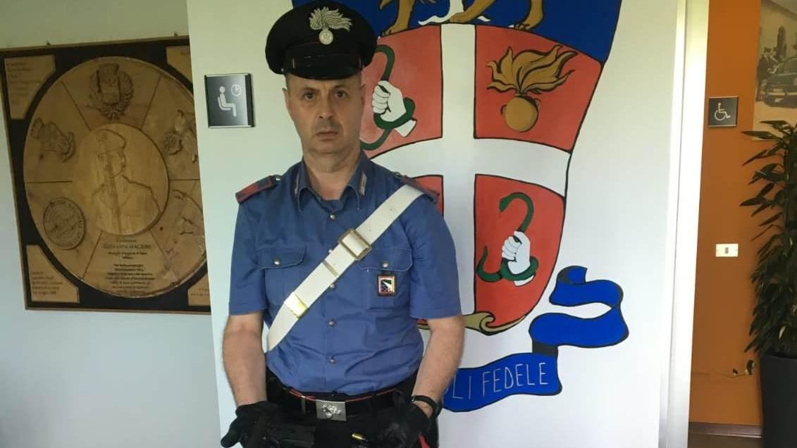 La pistola e la droga sequestrate in casa del pusher di 38 anni