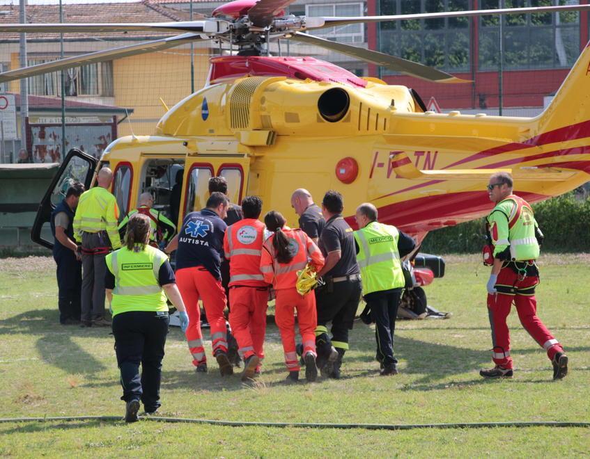 Ricoverato a Pisa dopo un volo di 8 metri dal tetto di un capannone 