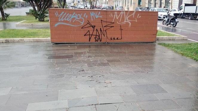 Quarzite distrutta in piazzale Margherita