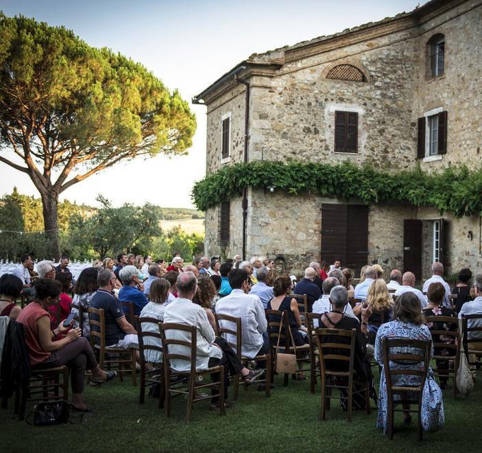 Poggio L’Apparita festeggia patrono e vino “supertuscan” 