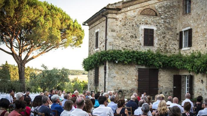 Poggio L’Apparita festeggia patrono e vino “supertuscan”