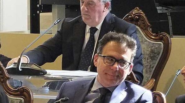Mozione di sfiducia respinta Gennai resta presidente