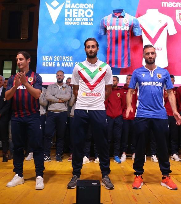 Prima maglia blaugrana come nel 1920