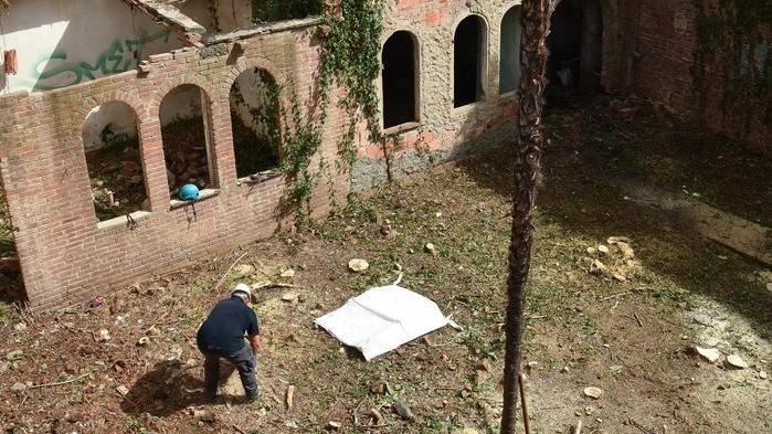 A oltre un anno dalla segnalazione, ripulita la troniera di piazza del Sale