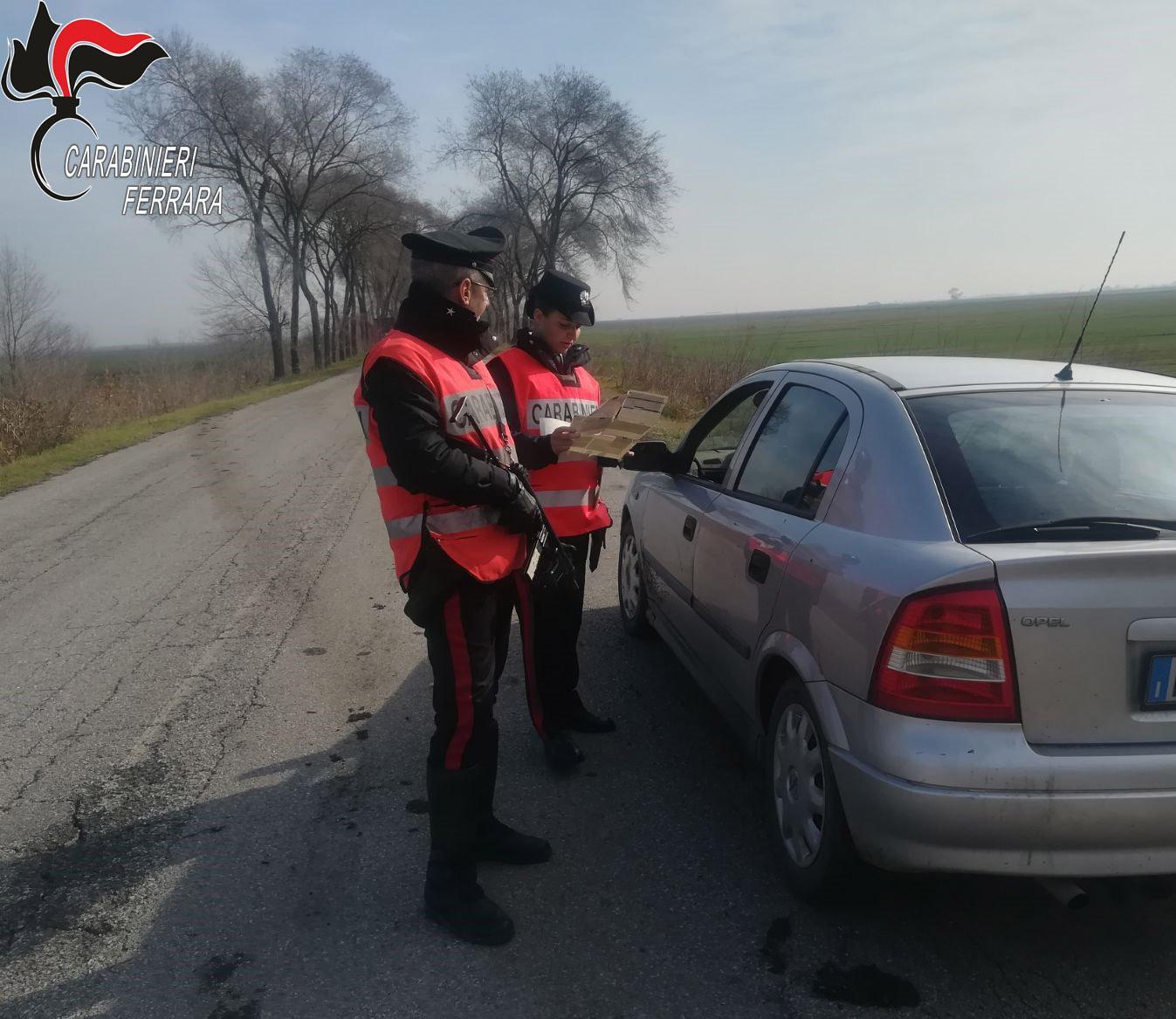 Su un'auto rubata piena di arnesi da scasso: inseguito e arrestato dai carabinieri