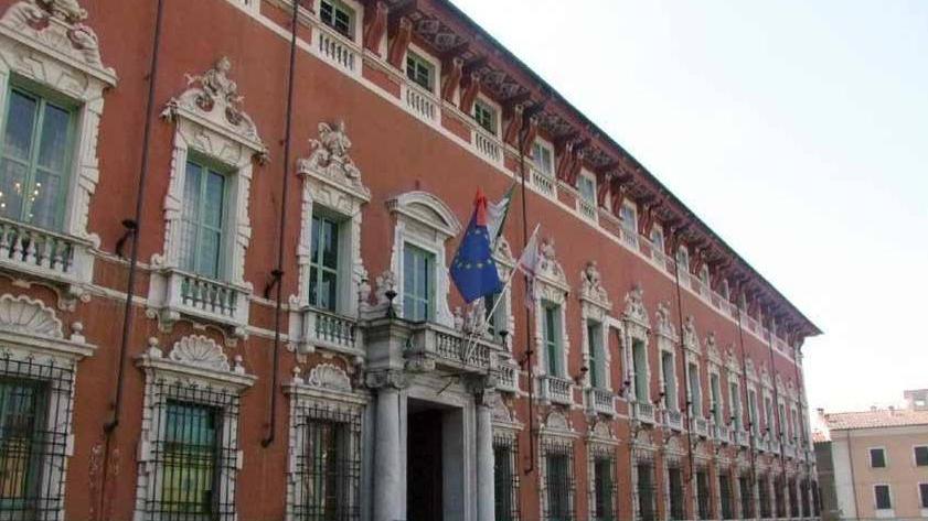 La Provincia apuana mette all’asta ex caserme e terreni
