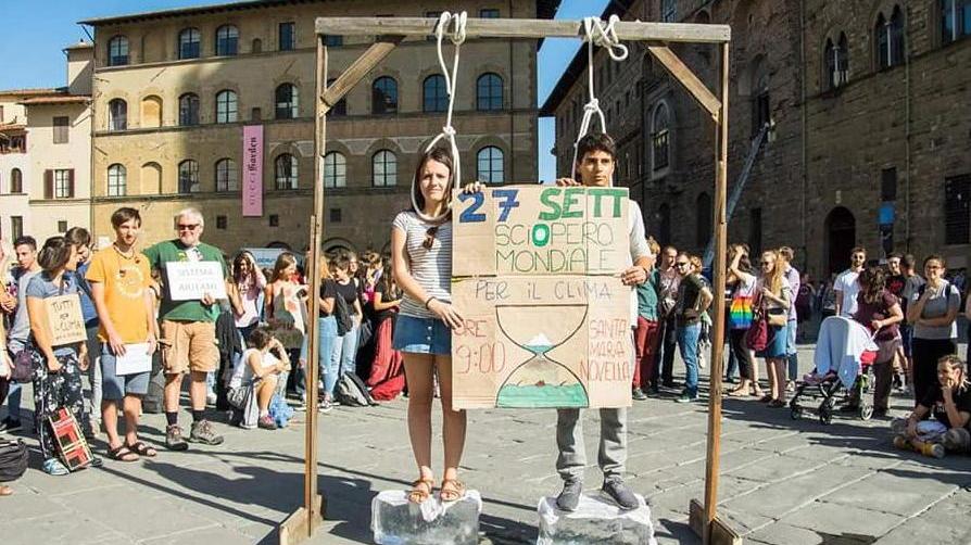 Sciopero del clima, i ragazzi a Rossi e Nardella: «Da voi parole vuote, non venite in piazza»