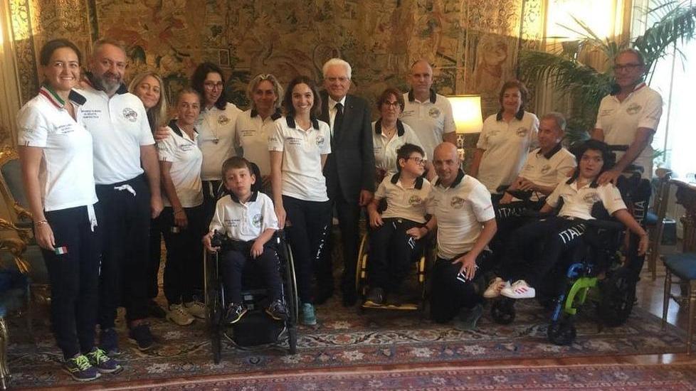 Il piccolo Maurizio saluta Mattarella e adesso vola in Francia