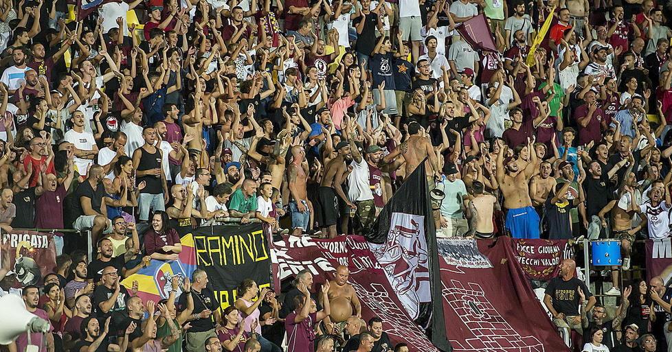 Il mondo ultras in un libro