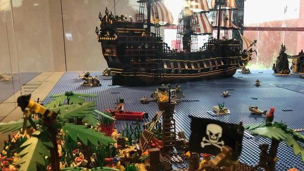 Ladri alla mostra I Love Lego: spariscono due laptop e pochi soldi